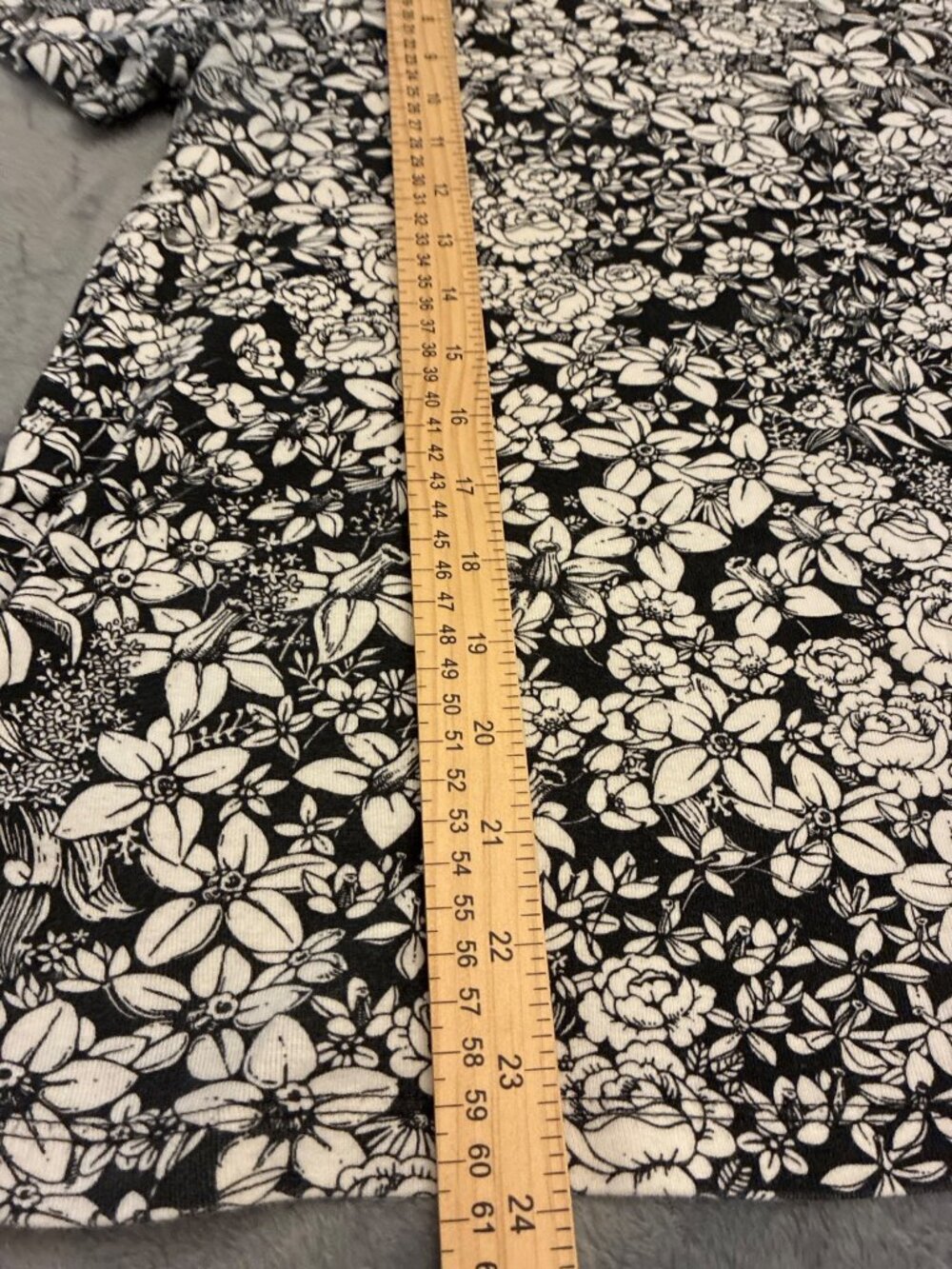Vintage White Stag Floral Cotton Top Womens Large 12/14 Black White Short Sleeve - Picture 5 of 8